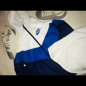 Nike windbreaker